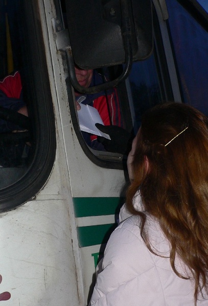 Зміни репертуар у маршрутках і таксі - подаруй диск з колядками!